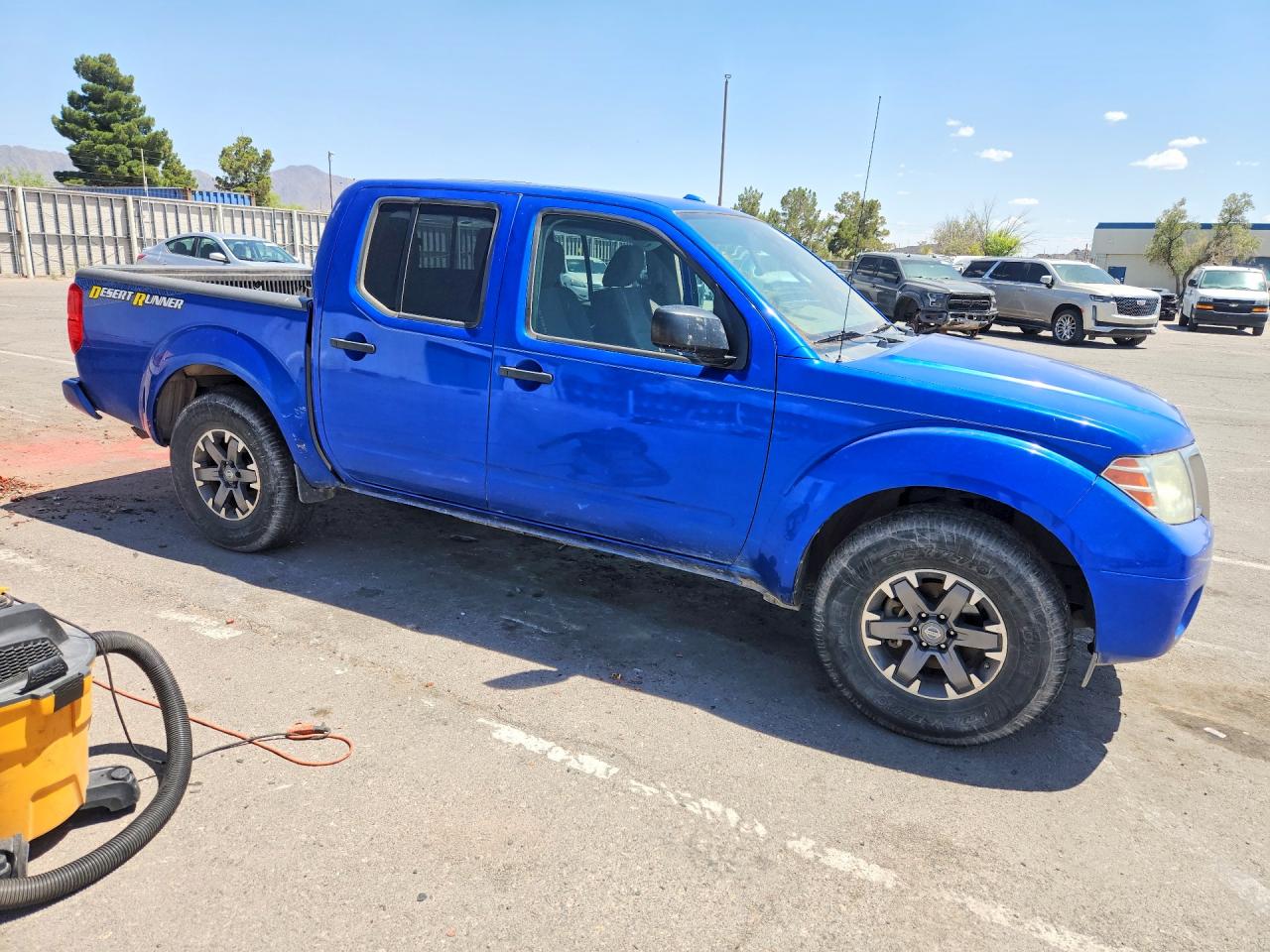 Nissan Frontier Desert Runner