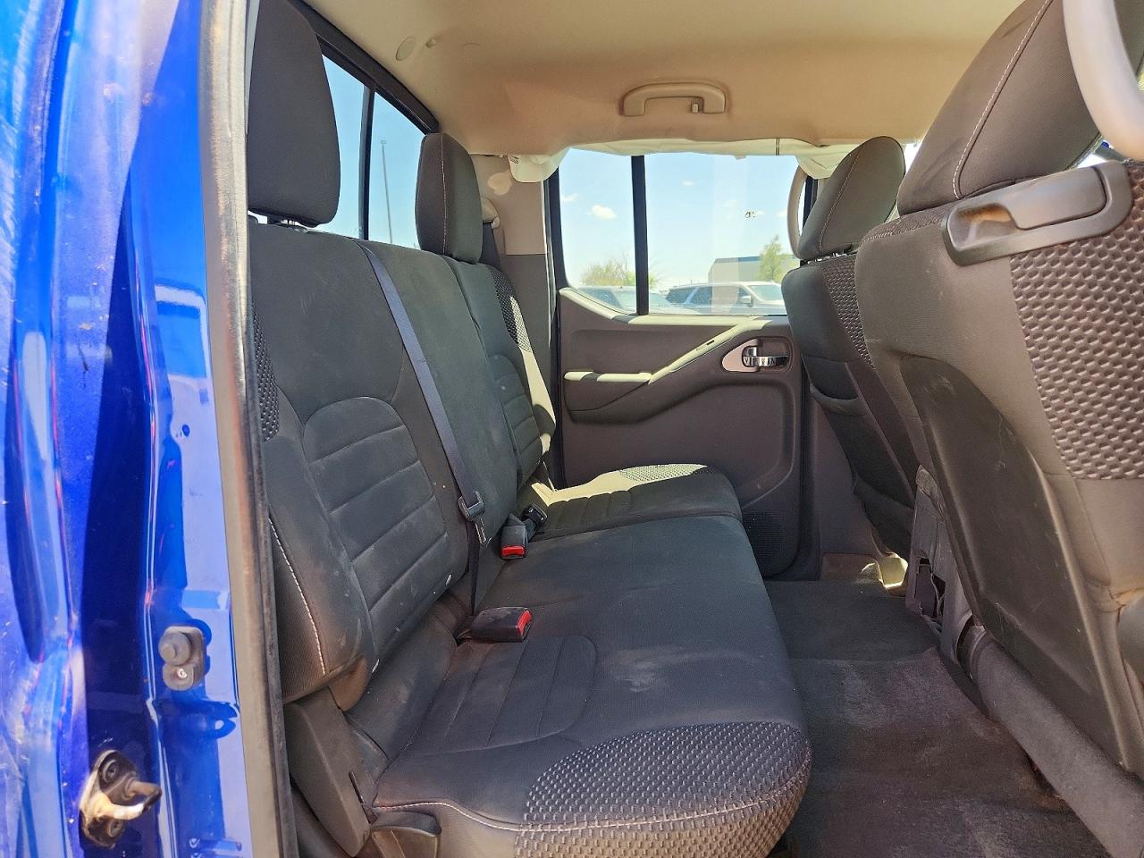 Nissan Frontier Desert Runner