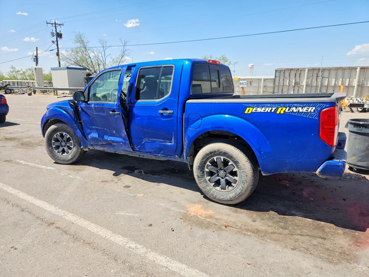 Nissan Frontier Desert Runner