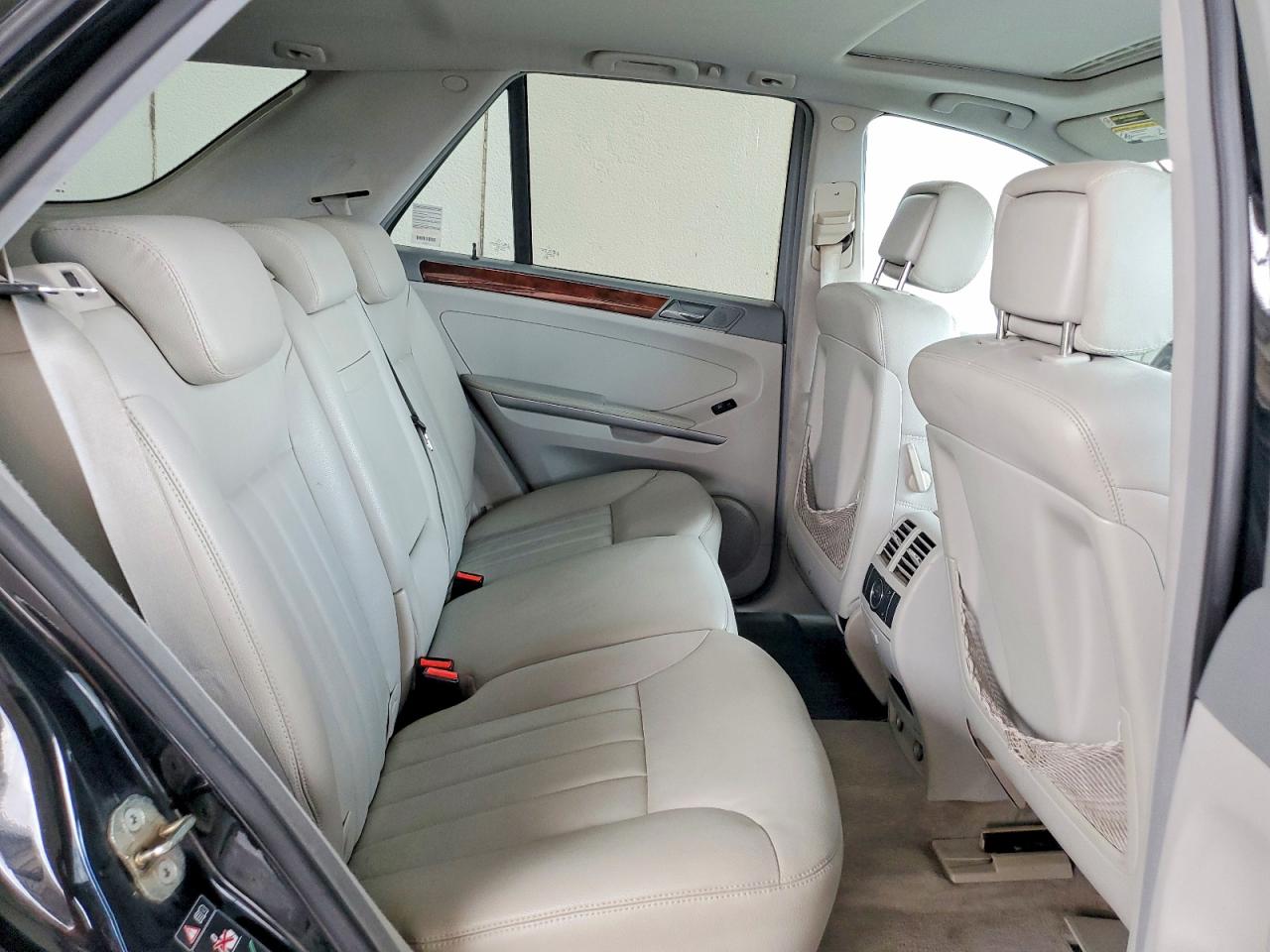 Mercedes-Benz M-Class 500