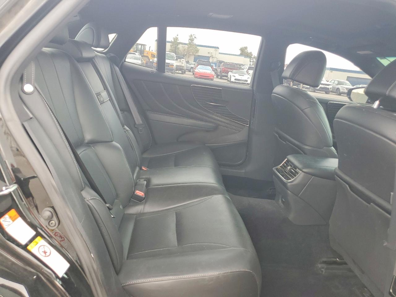 Lexus LS Base