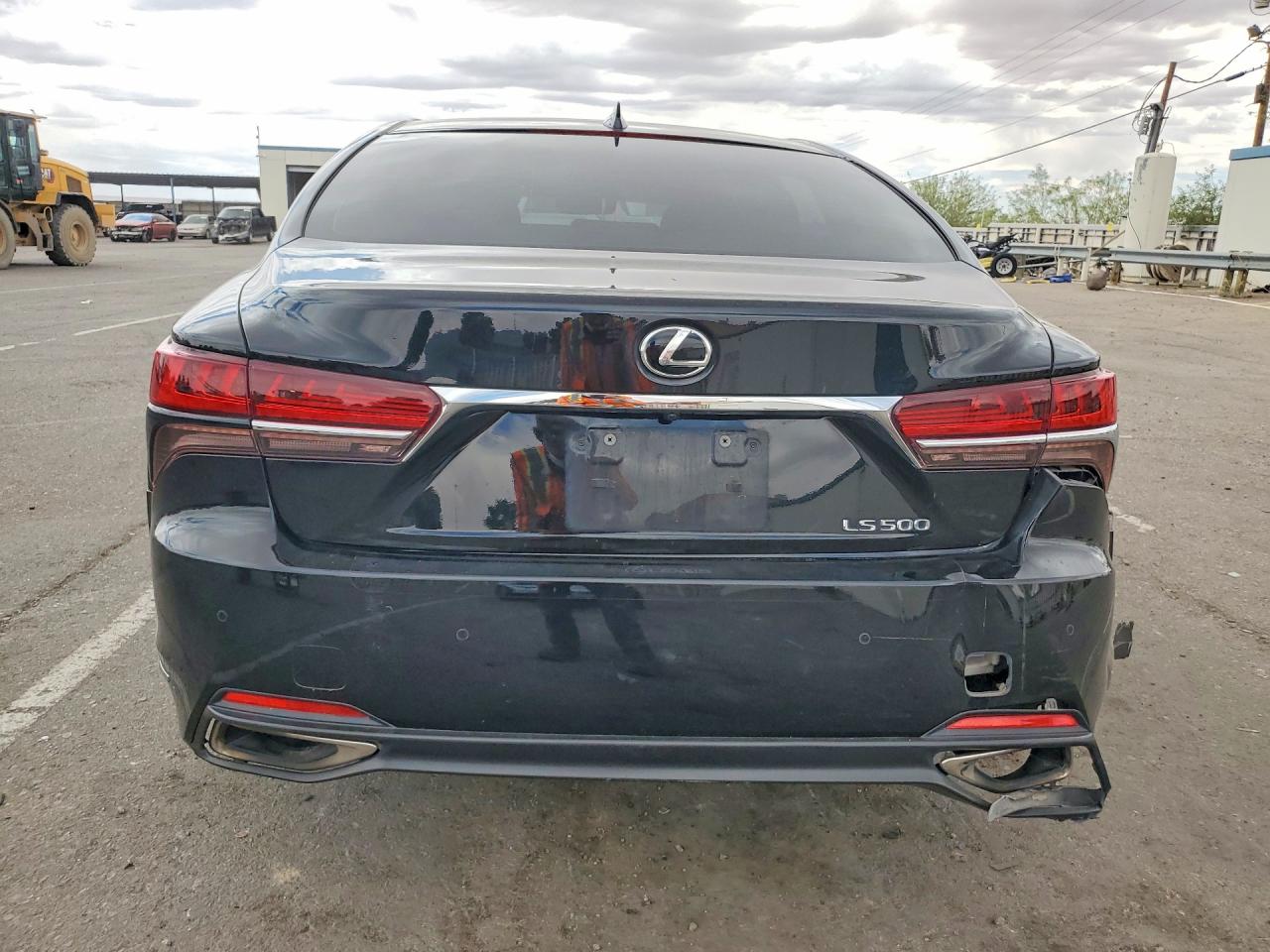 Lexus LS Base