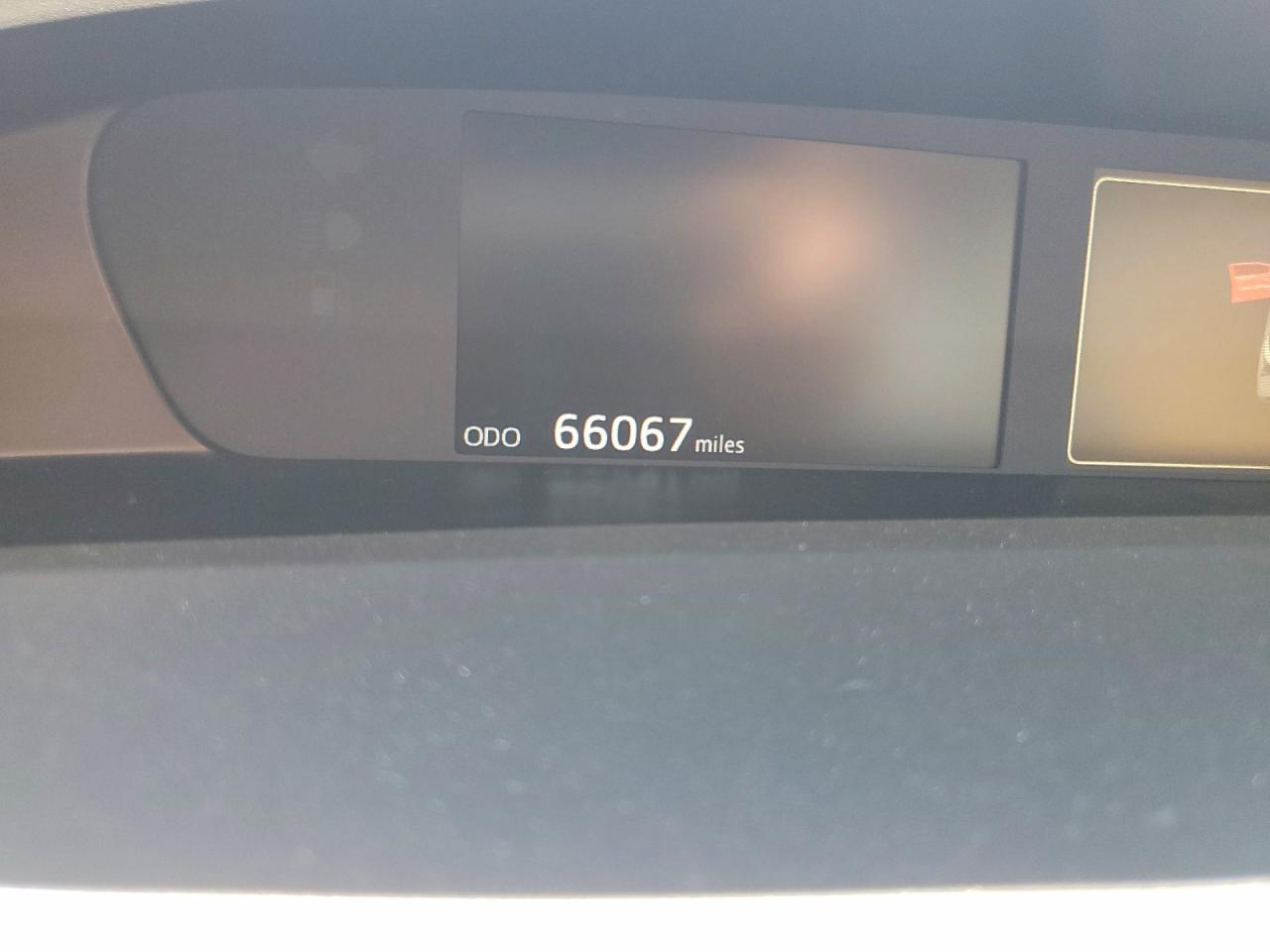 Toyota Prius Le Awd-e