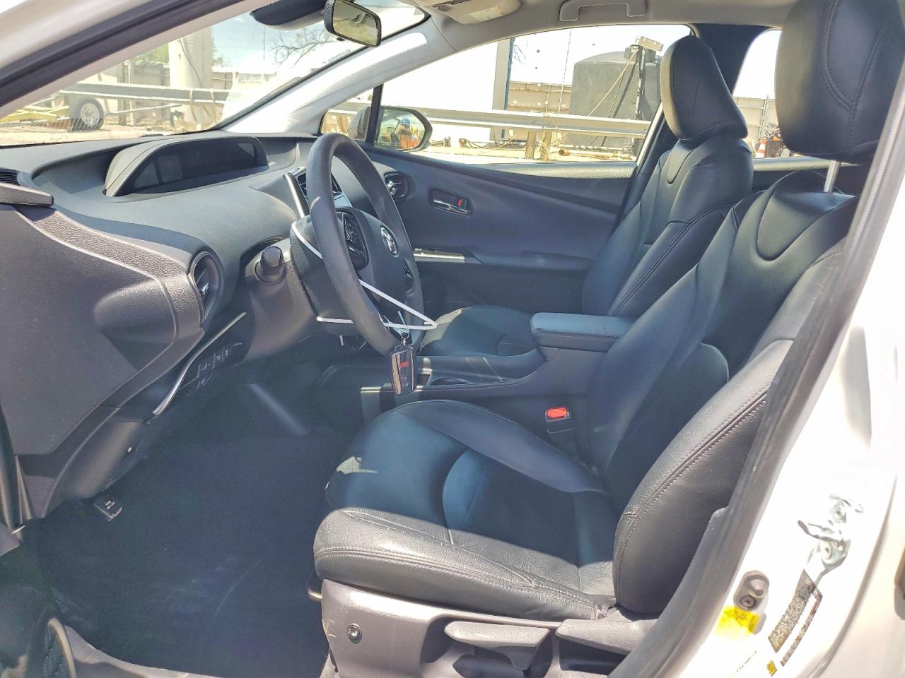 Toyota Prius Le Awd-e