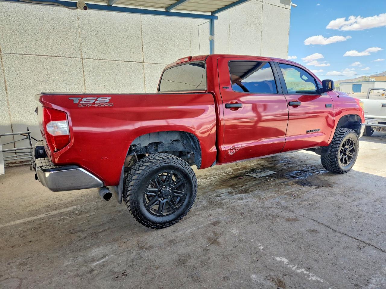 Toyota Tundra Crewmax Sr5