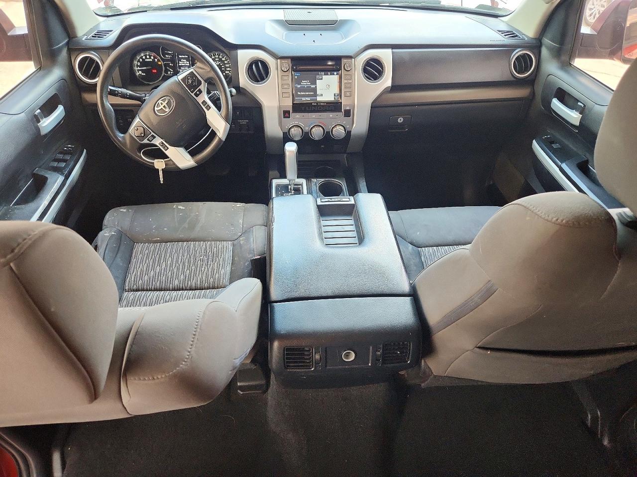 Toyota Tundra Crewmax Sr5