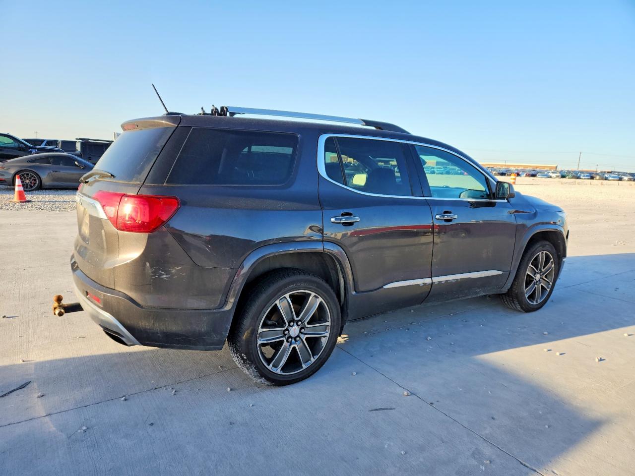 GMC Acadia Denali
