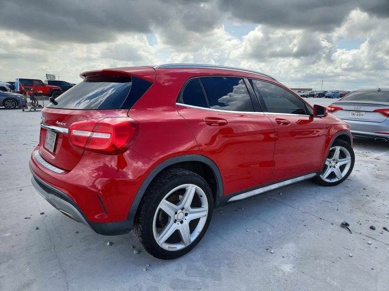 Mercedes-Benz GLA 250 4matic