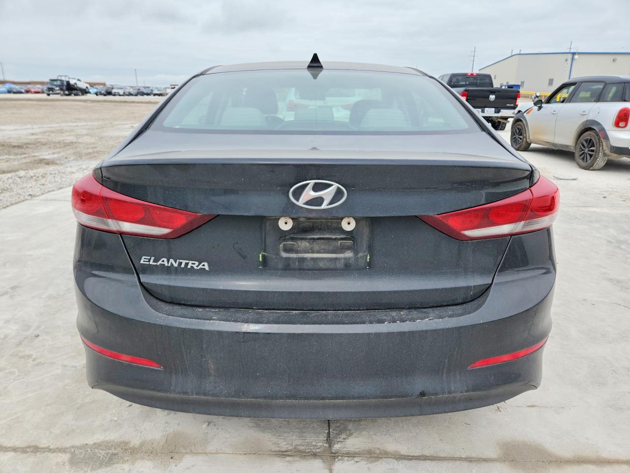 Hyundai ELANTRA Sel