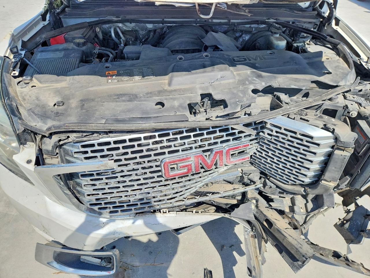 GMC Yukon Denali