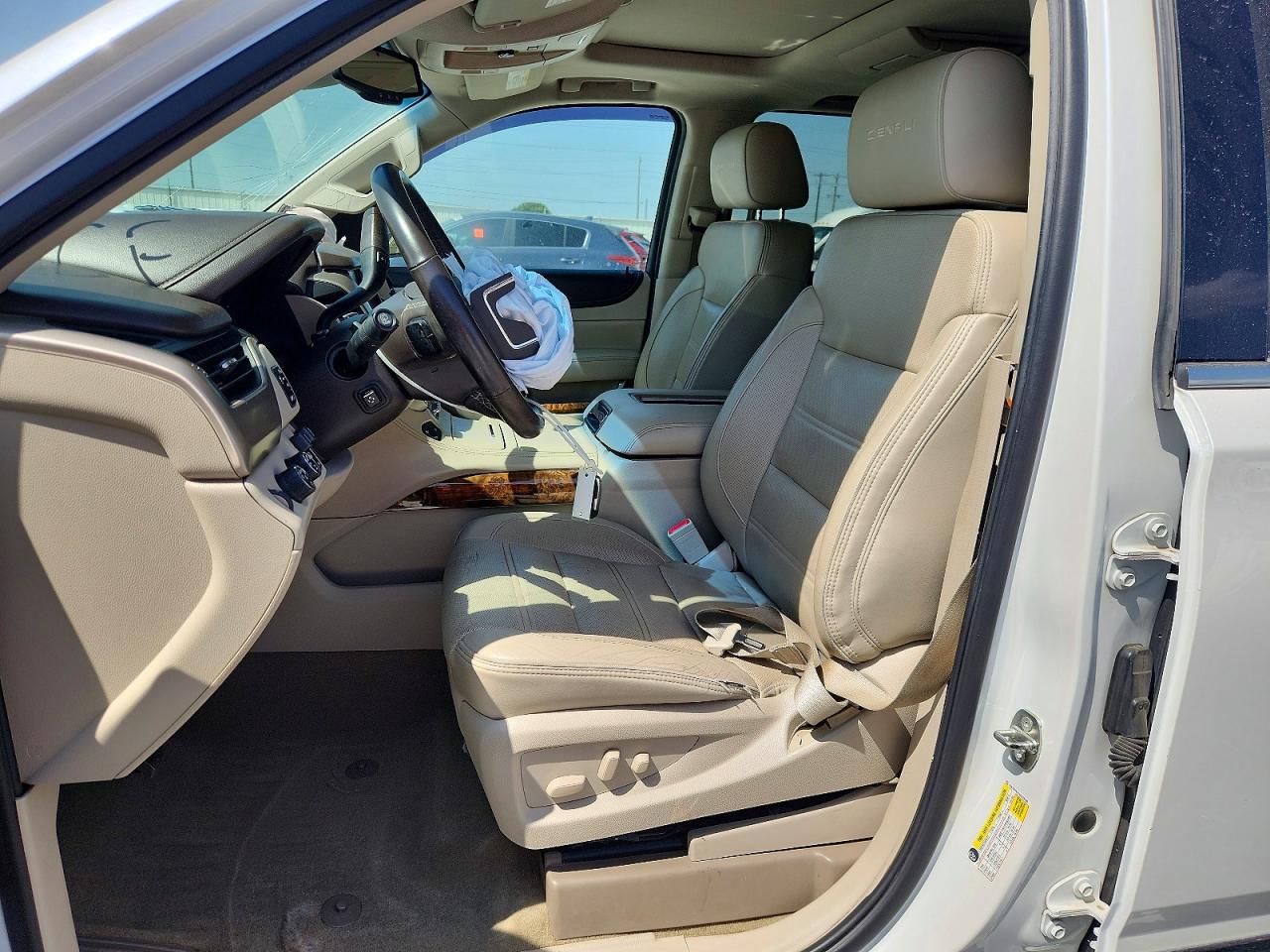 GMC Yukon Denali