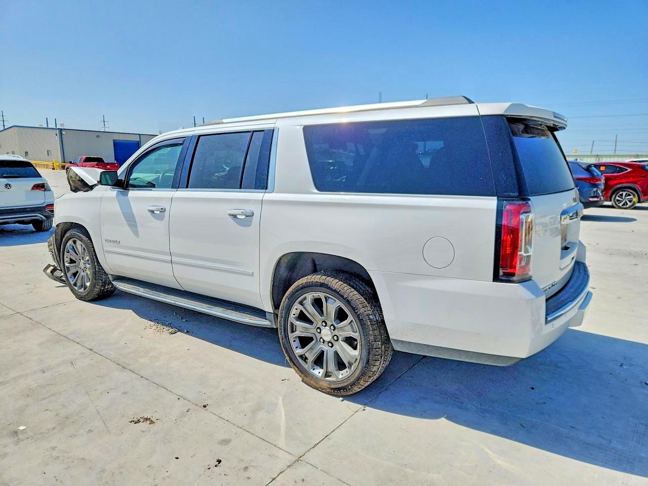 GMC Yukon Denali