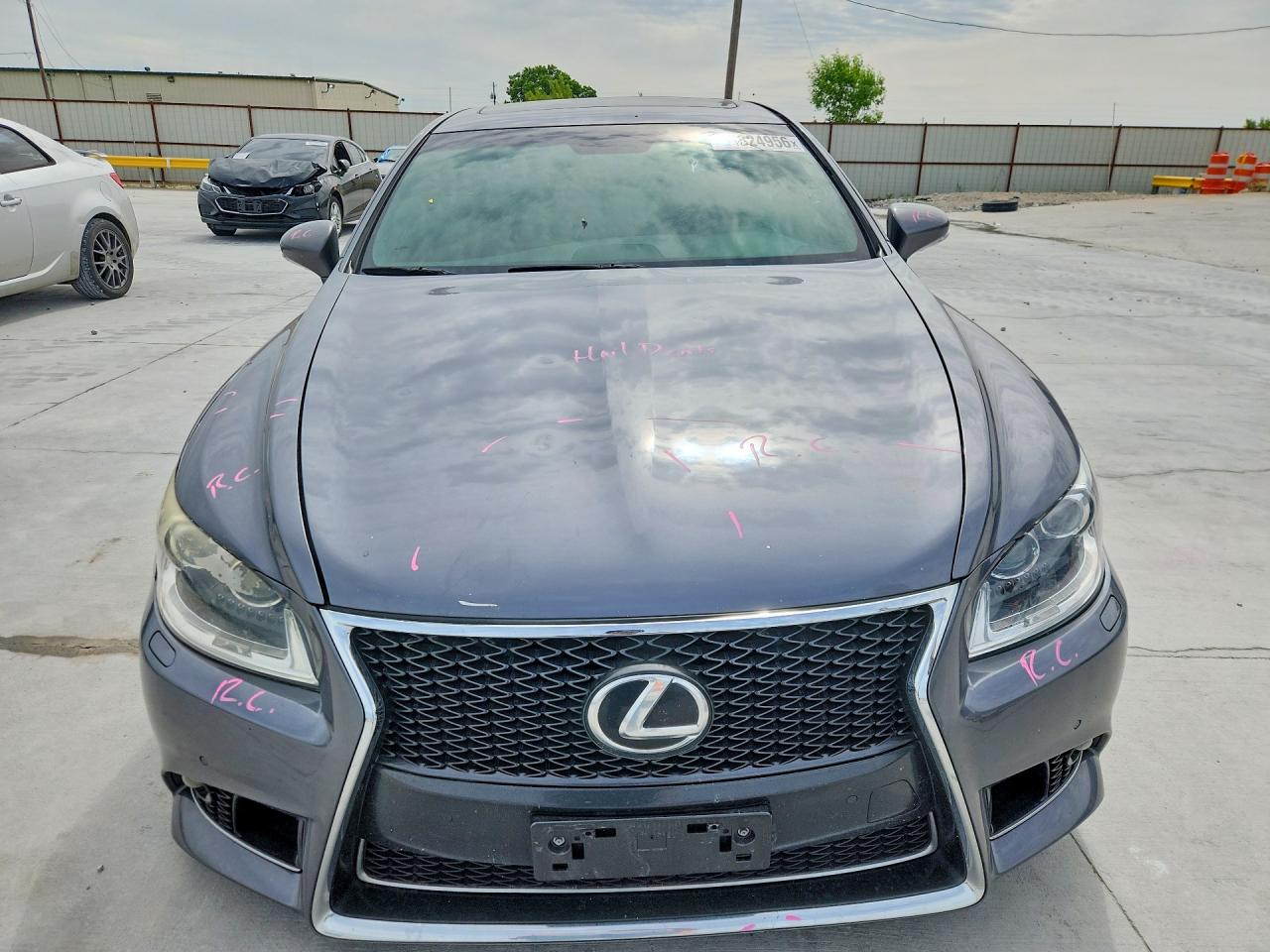 Lexus LS
