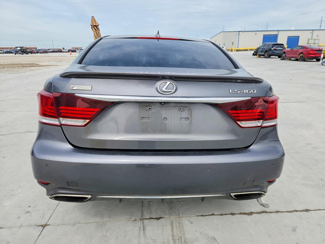 Lexus LS