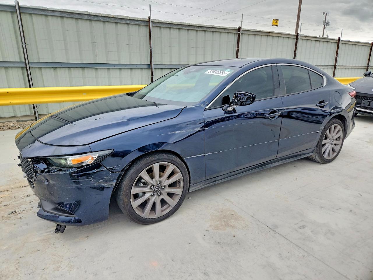 Salvage Mazda 3 Image