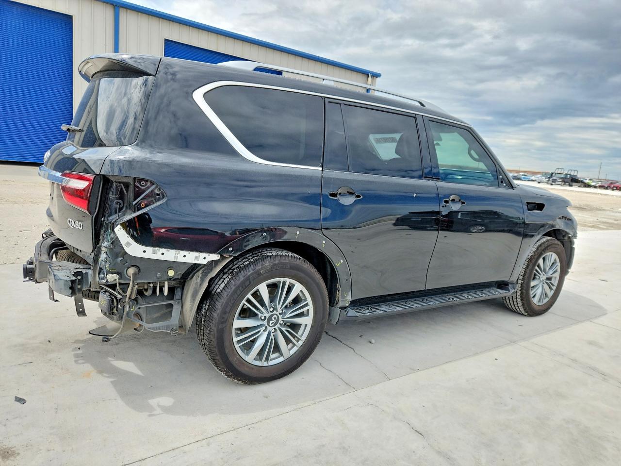 INFINITI Qx Luxe