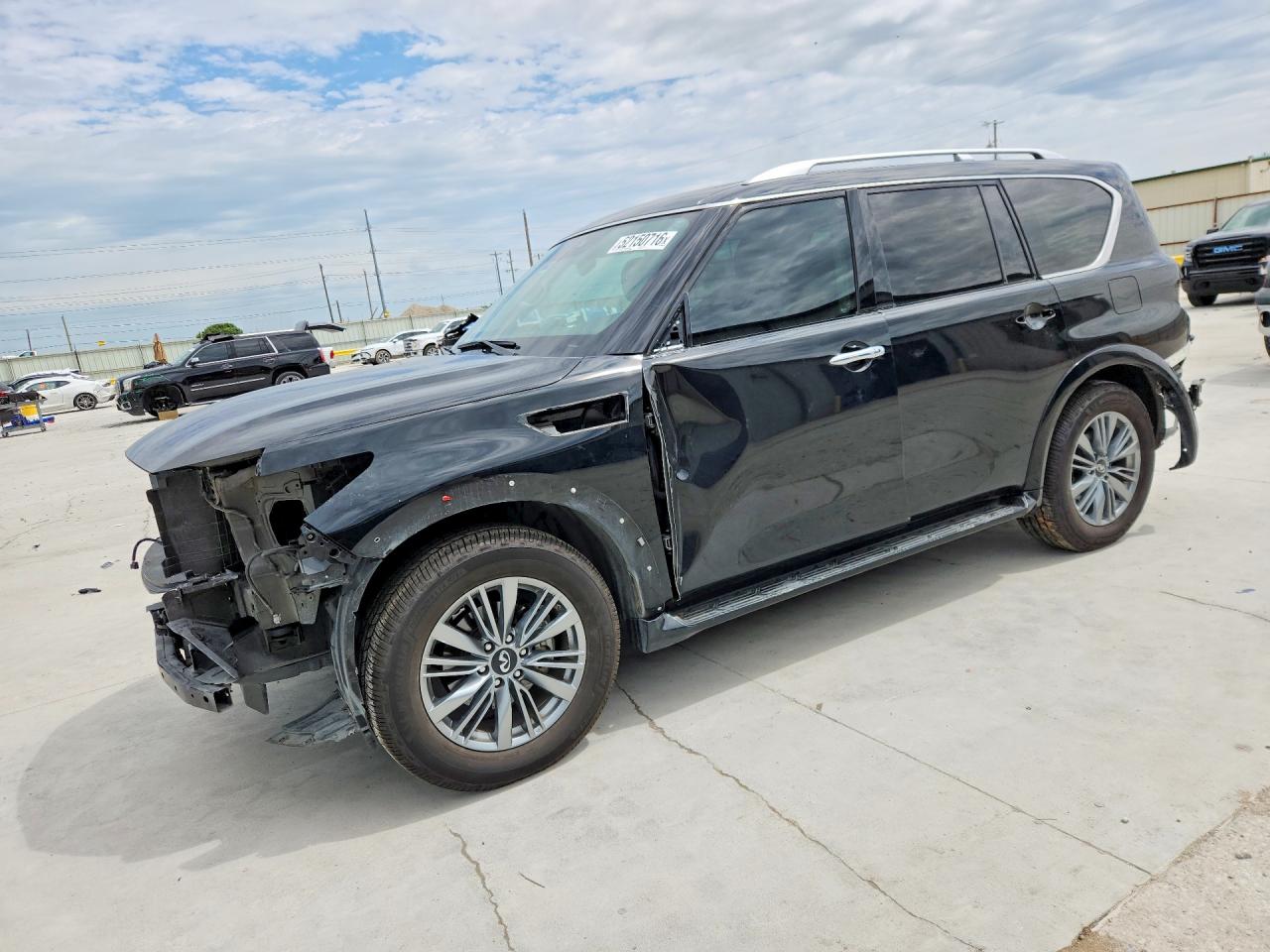 Salvage INFINITI Qx Image