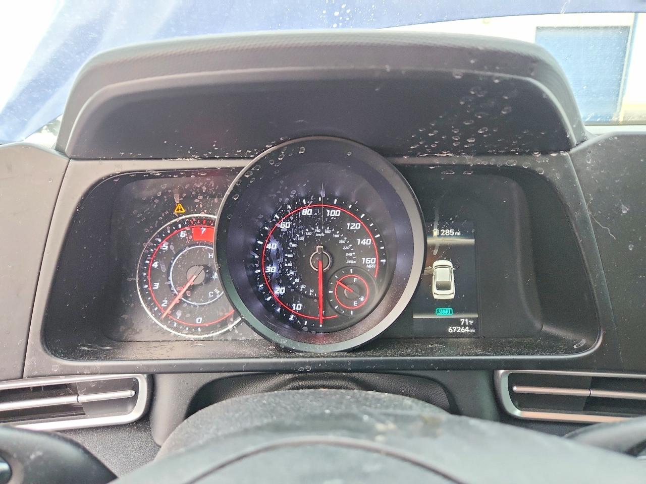Hyundai ELANTRA Sel
