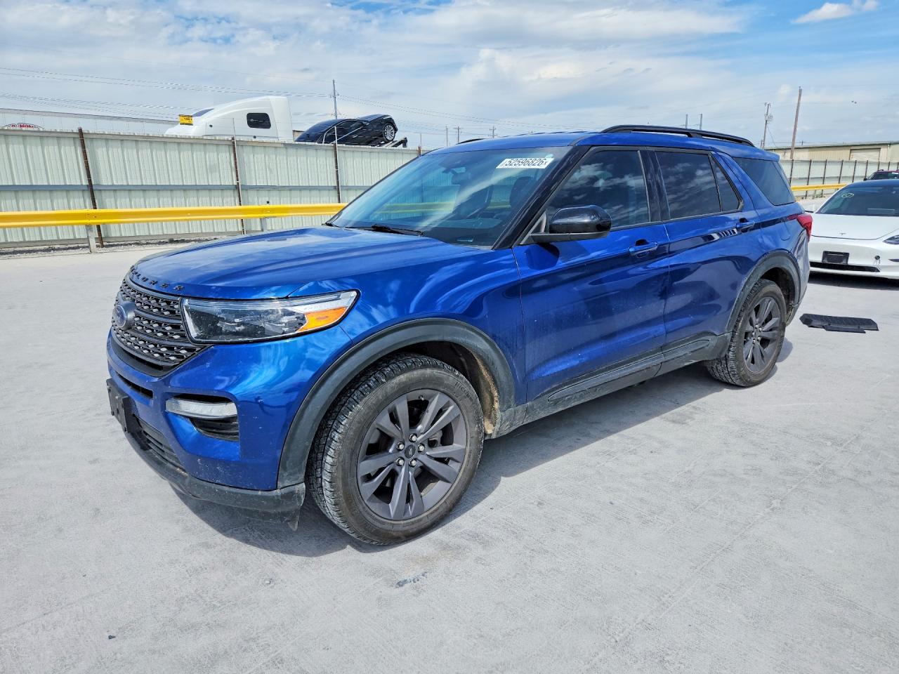 Salvage Ford Explorer Image