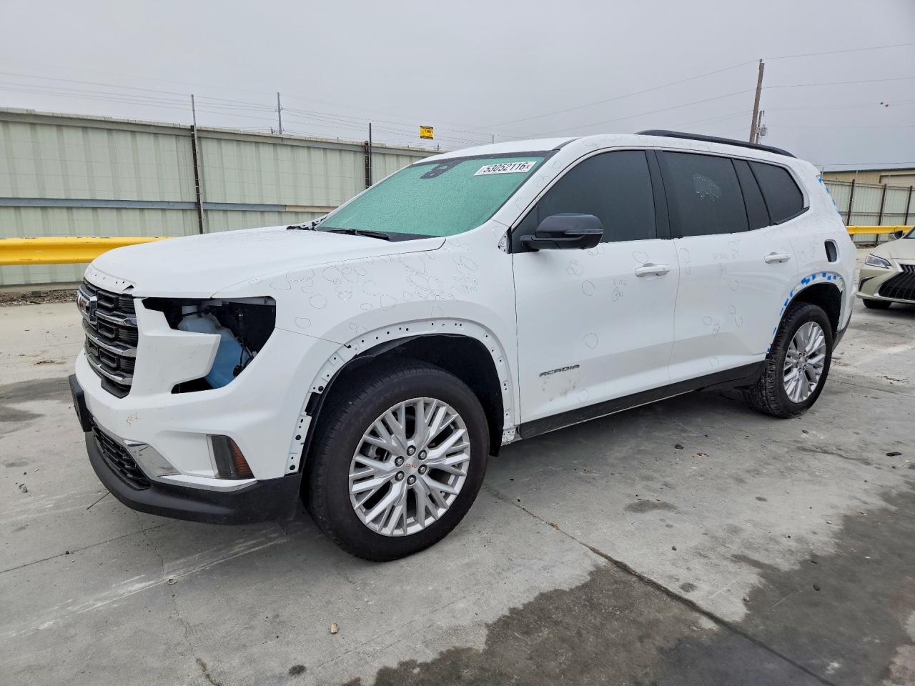 Salvage GMC Acadia Image
