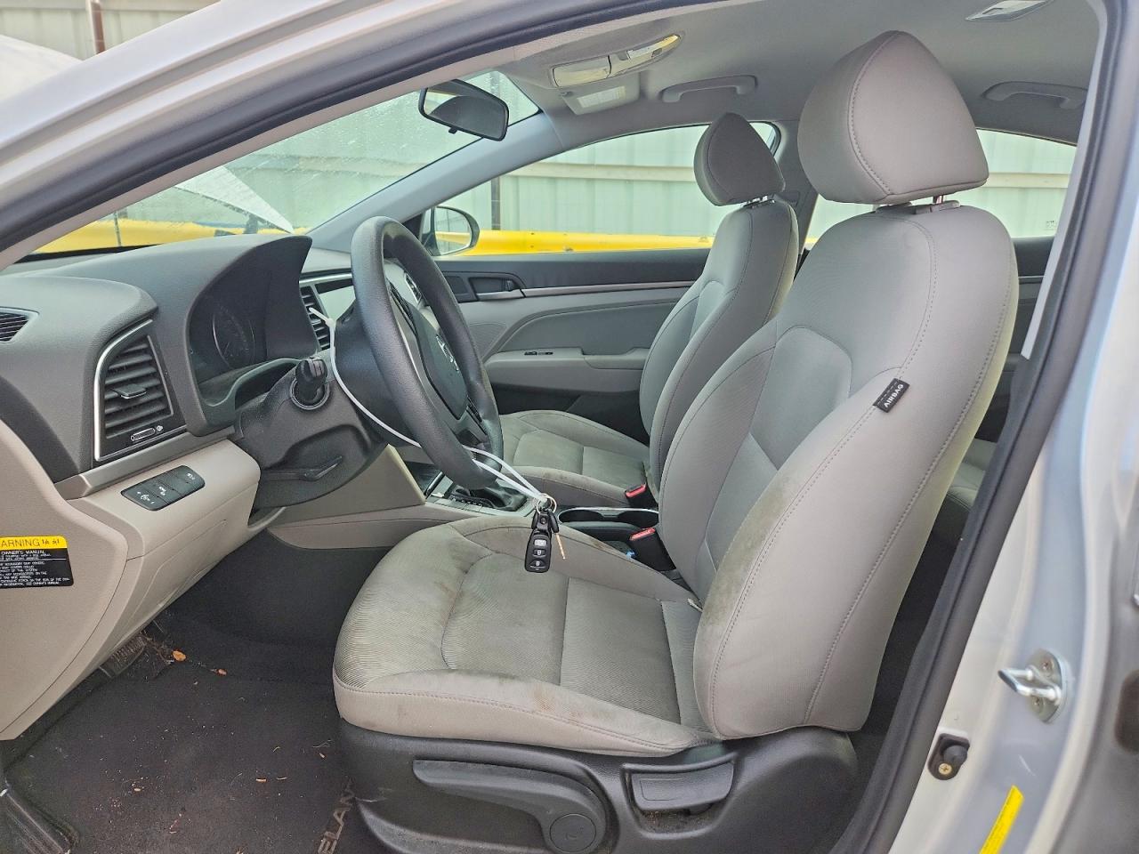 Hyundai ELANTRA Sel