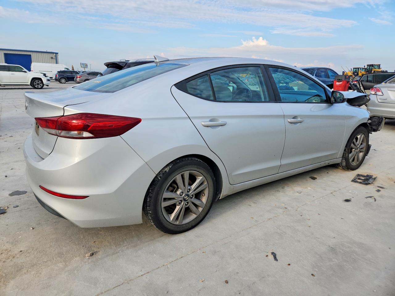 Hyundai ELANTRA Sel