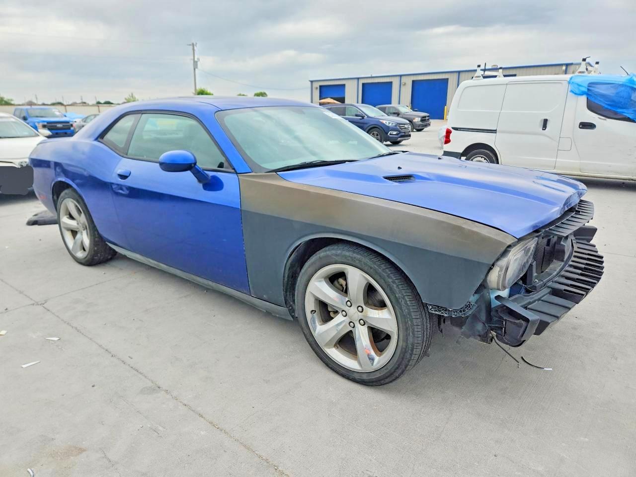 Dodge Challenger Sxt
