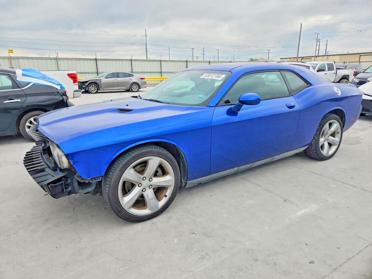 Salvage Dodge Challenger Image