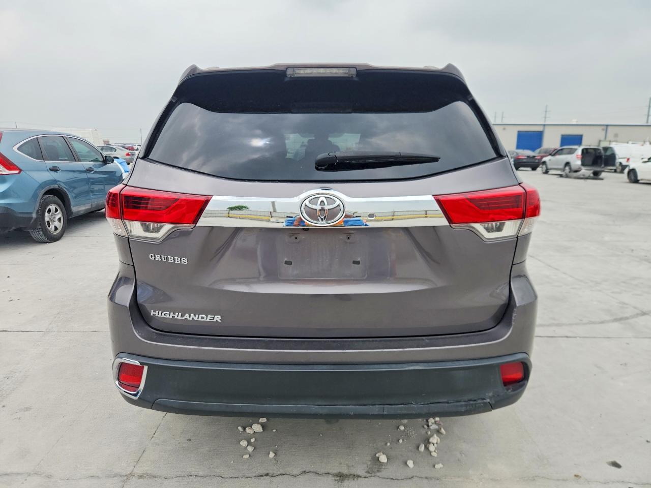Toyota Highlander Le