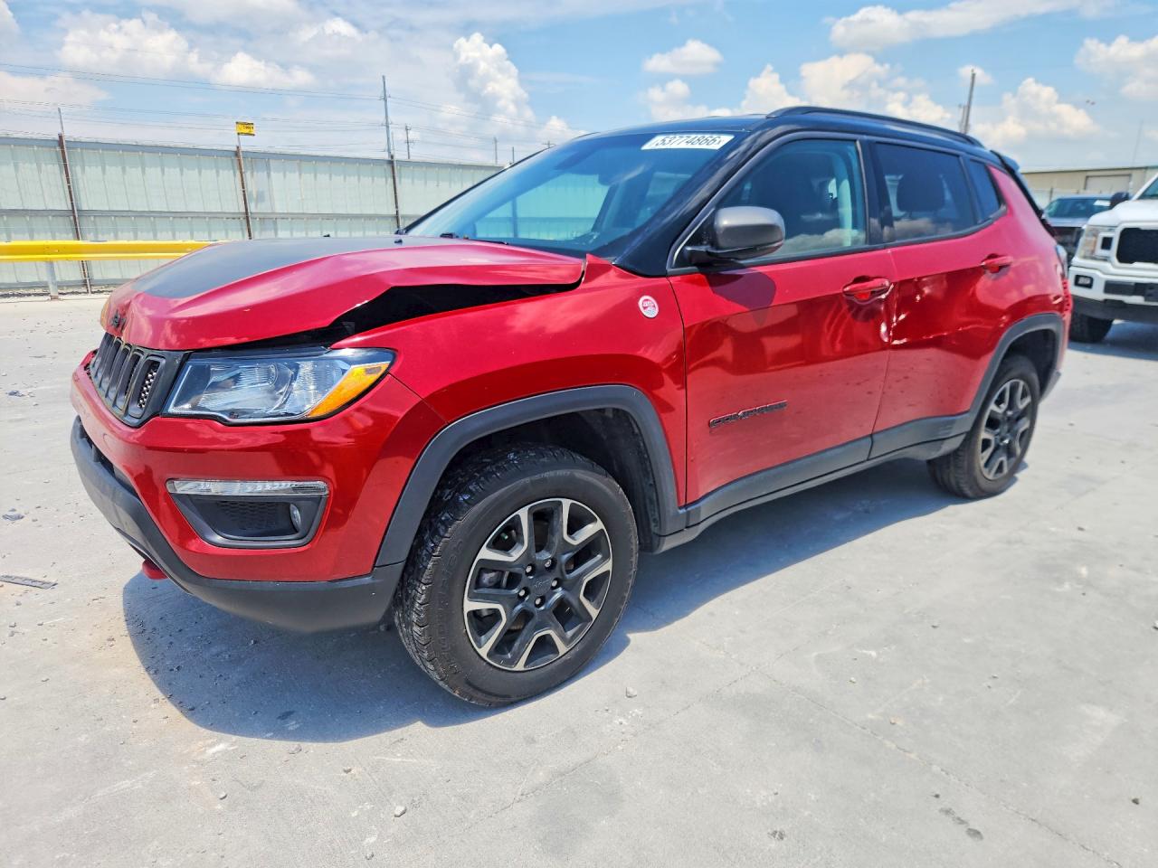 Salvage Jeep Compass Image