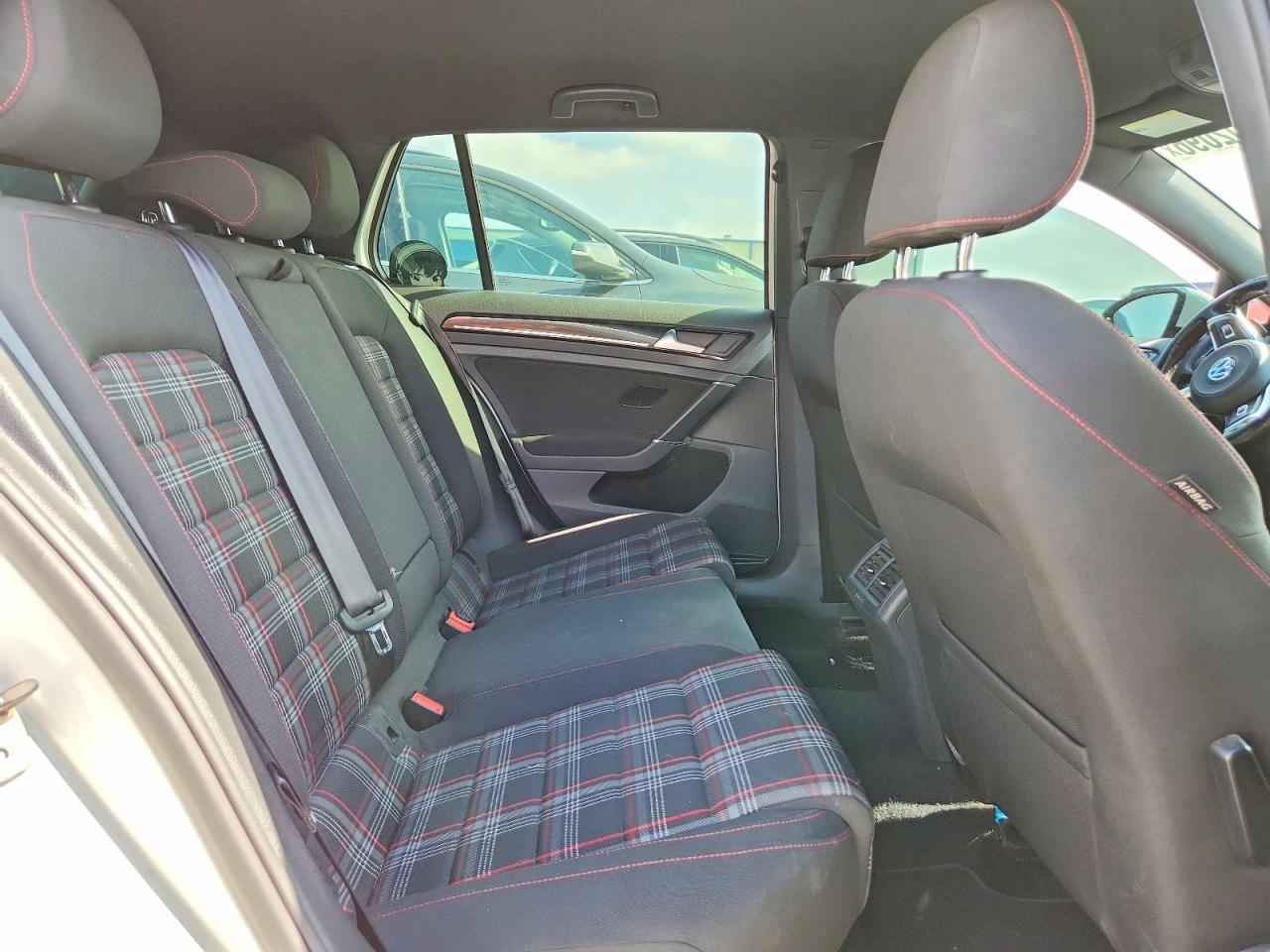 Volkswagen GTI S