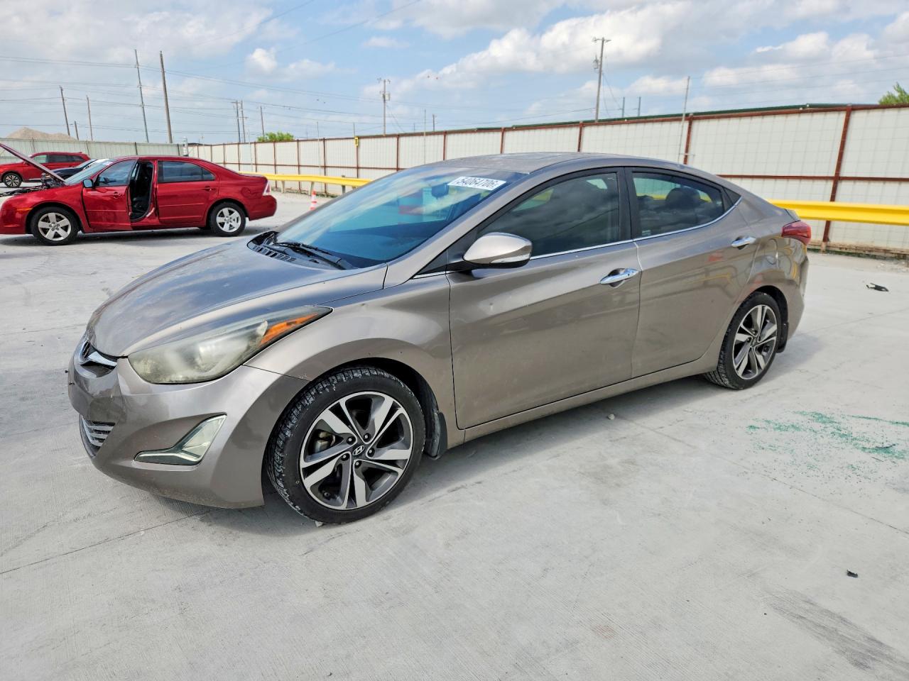 Salvage Hyundai ELANTRA Image