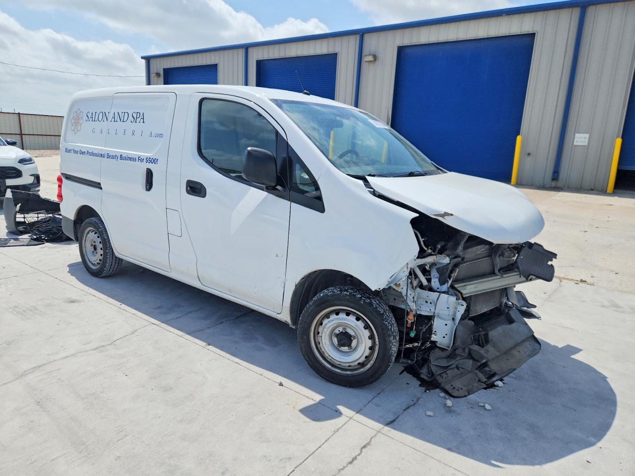 Nissan Nv