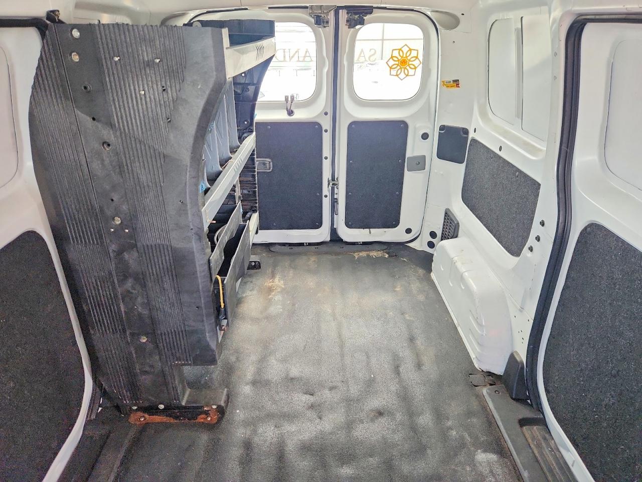 Nissan Nv