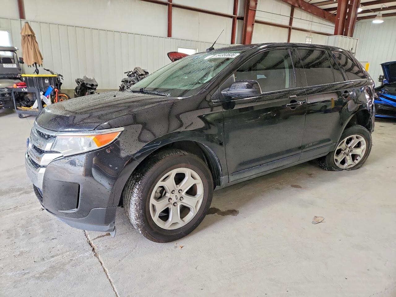 Salvage Ford Edge Image