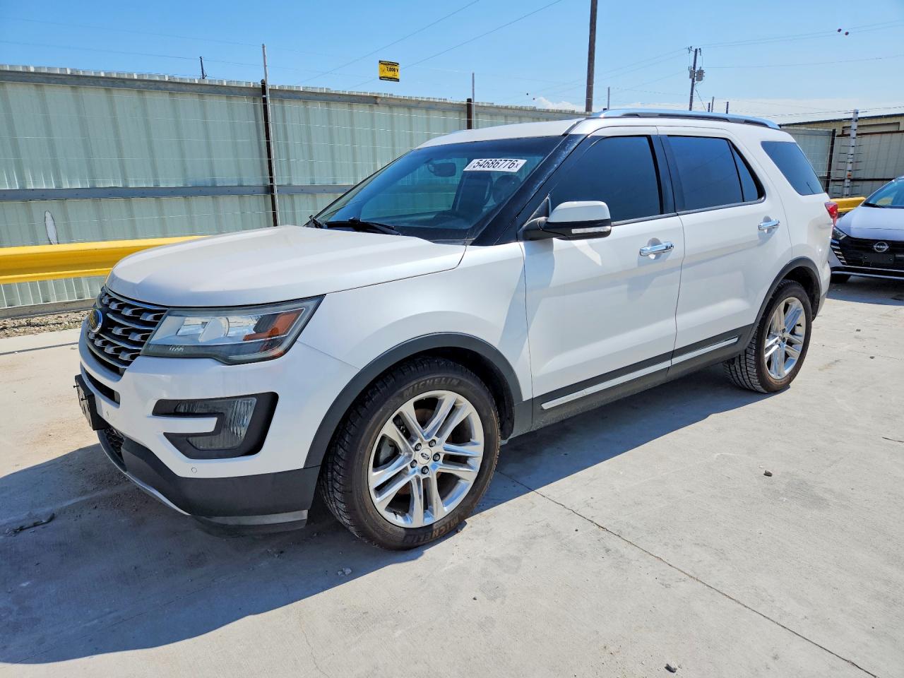 Salvage Ford Explorer Image