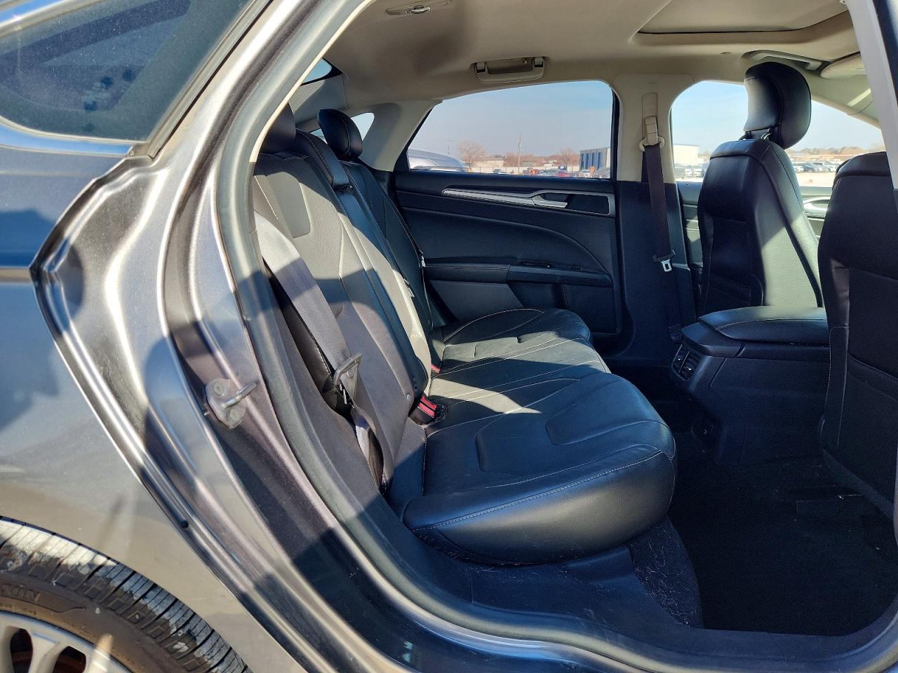 Ford Fusion Titanium Hev