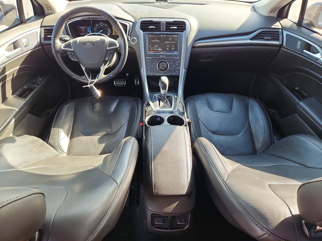 Ford Fusion Titanium Hev