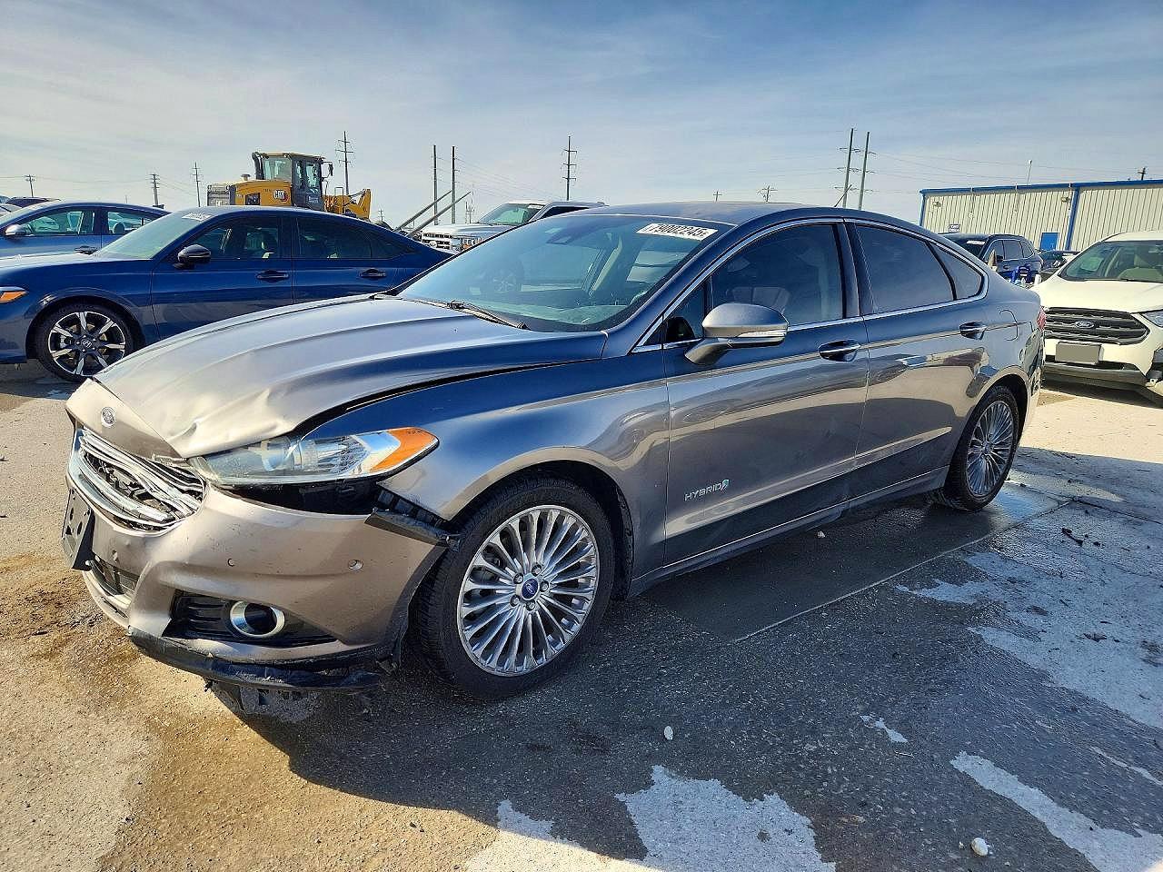 Salvage Ford Fusion Image