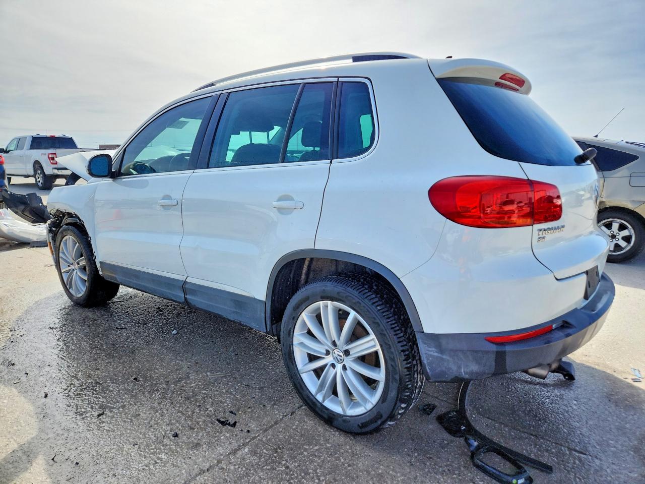 Volkswagen Tiguan S