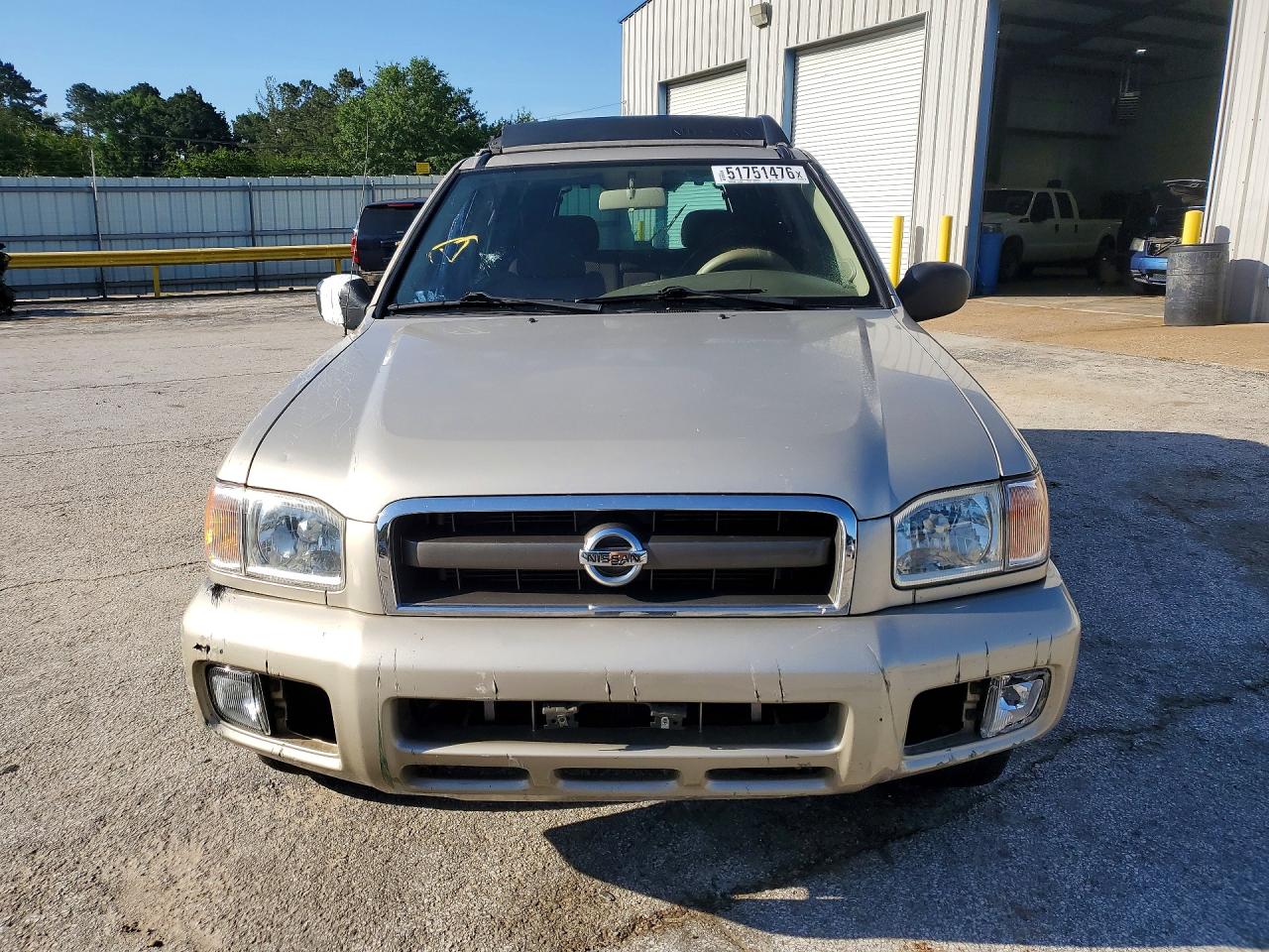 Nissan Pathfinder Se
