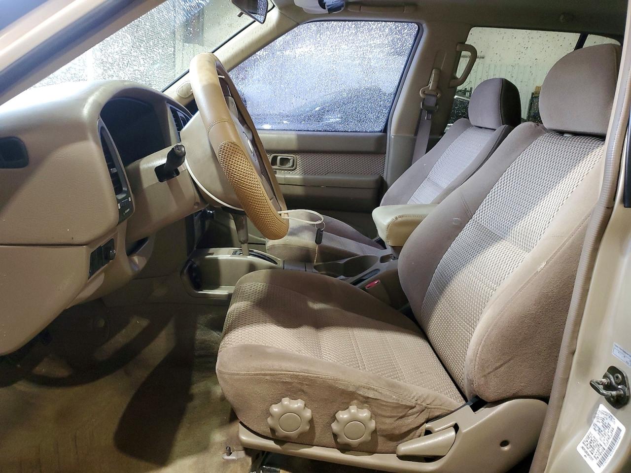 Nissan Pathfinder Se