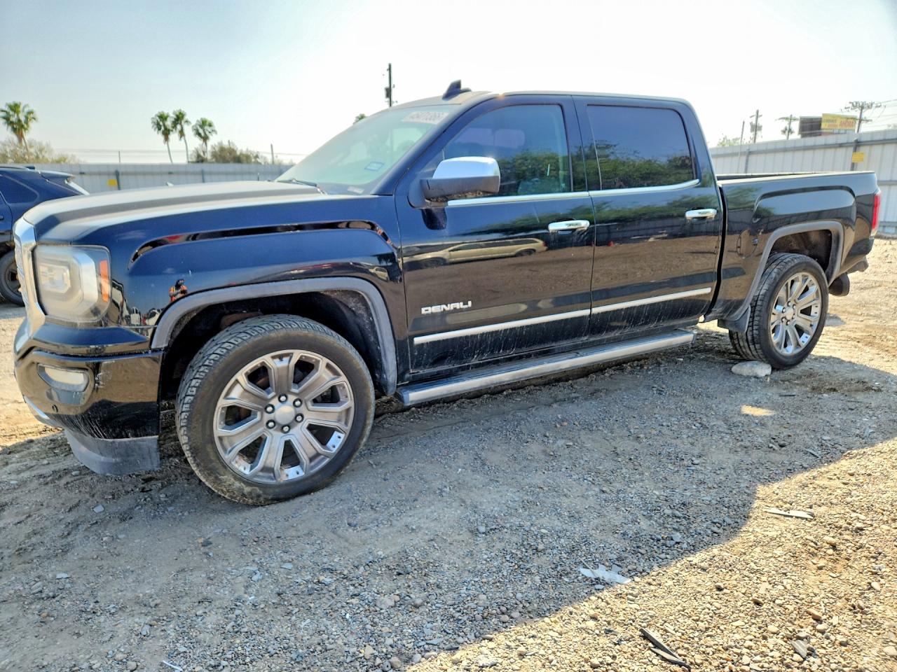 Salvage GMC Sierra Image