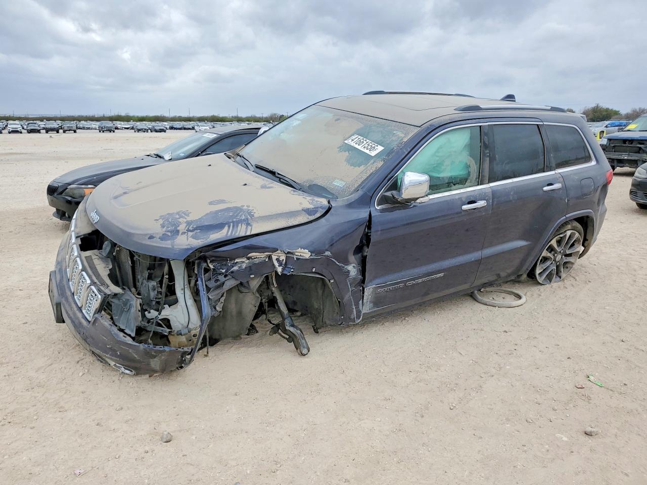 Salvage Jeep Grand Cherokee Image