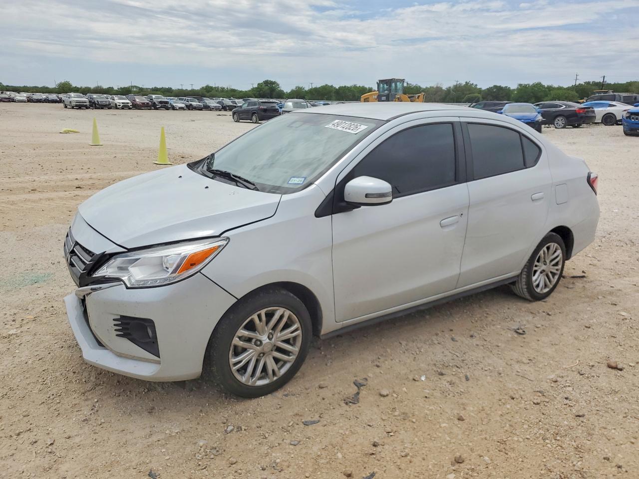 Salvage Mitsubishi Mirage Image