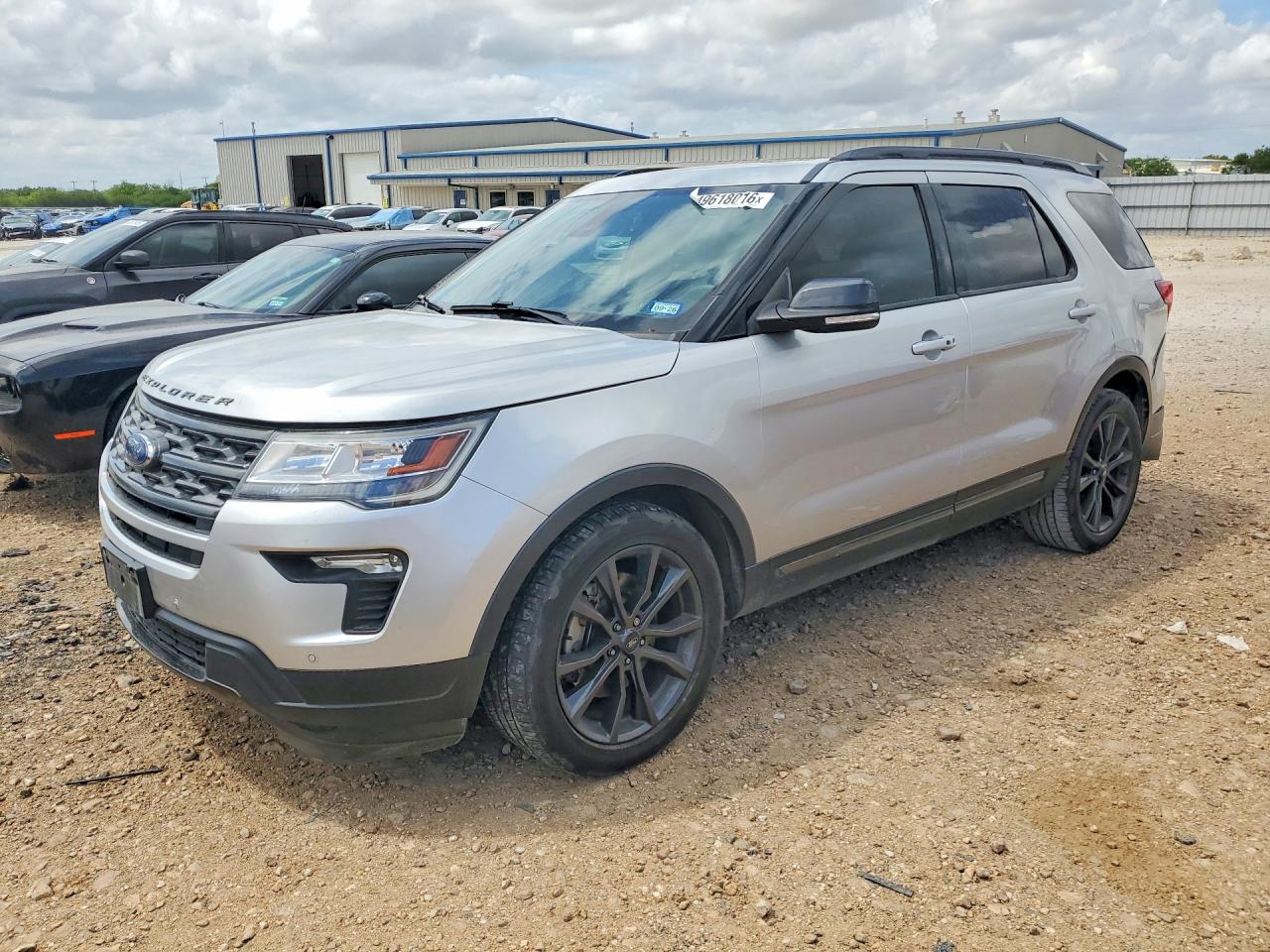 Salvage Ford Explorer Image