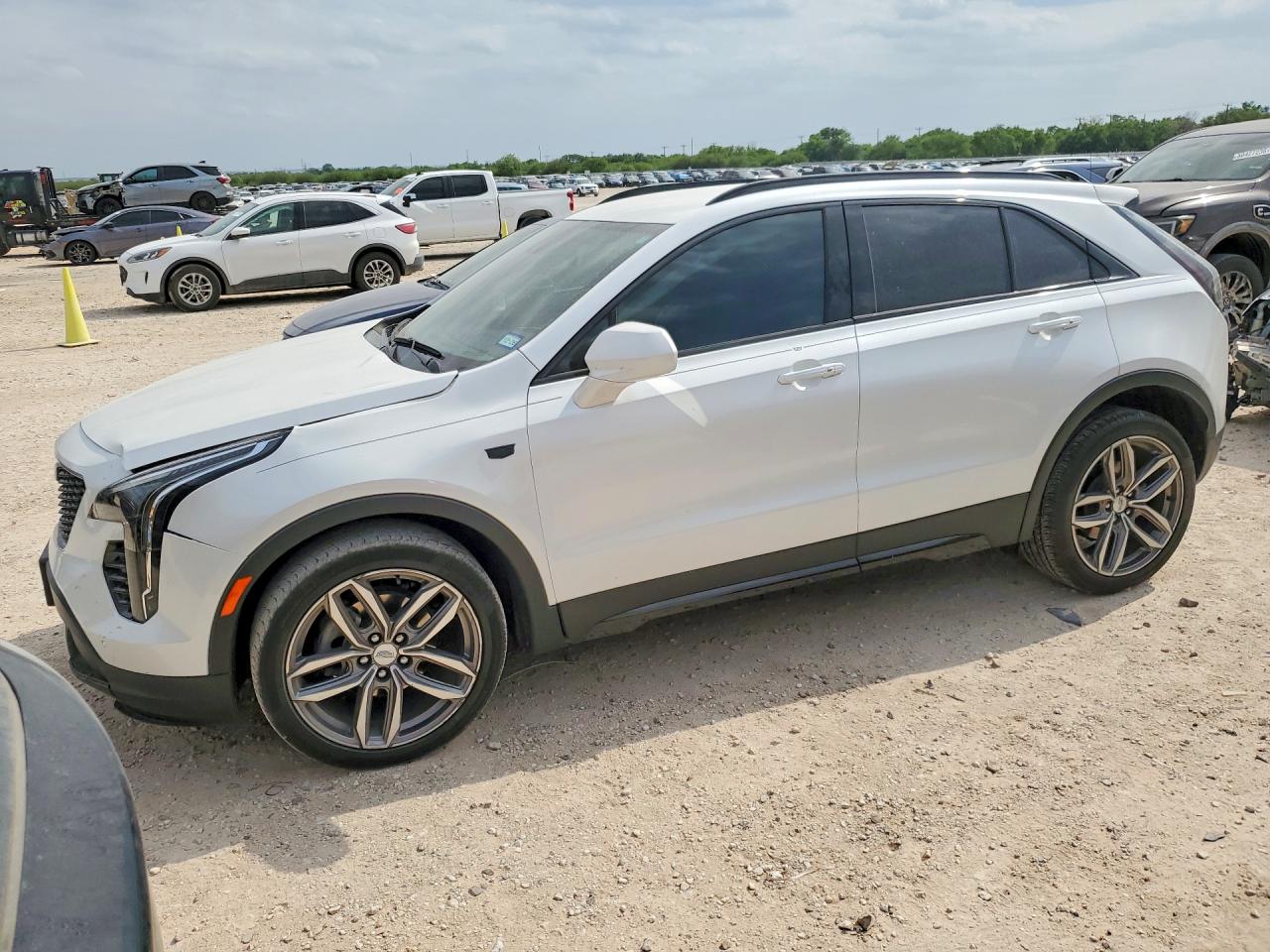 Salvage Cadillac XT4 Image