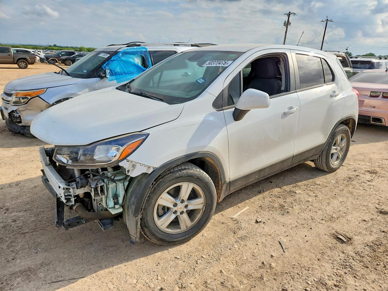 Salvage Chevrolet Trax Image