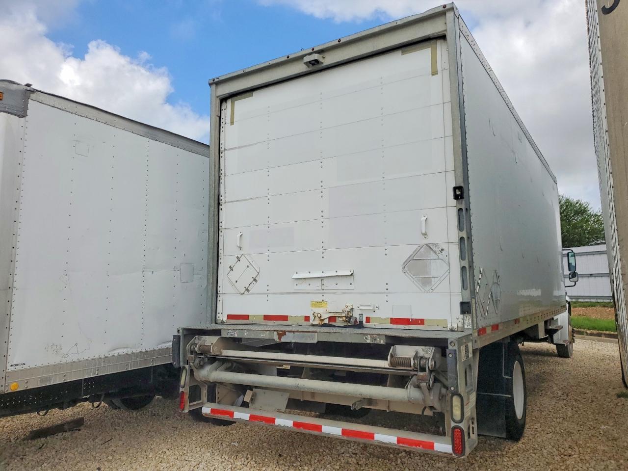 Freightliner M2