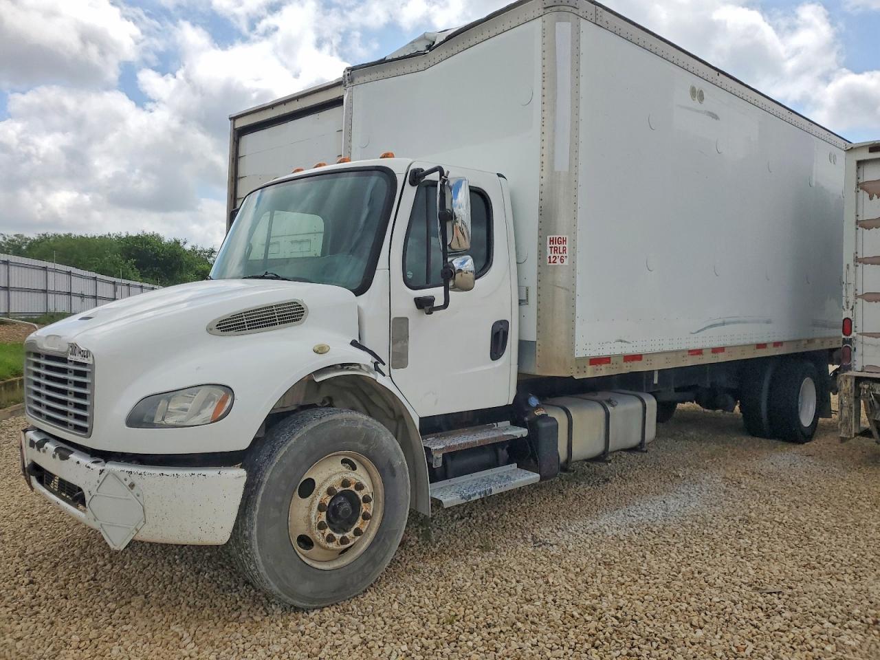 Freightliner M2